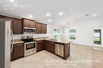 4493 NW 2nd Ct in Ocala, FL - Building Photo - Building Photo