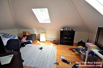 51 Leamington Rd, Unit 2 in Boston, MA - Building Photo - Building Photo