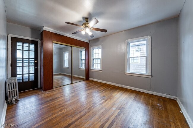 18405 Newell Rd in Shaker Heights, OH - Foto de edificio - Building Photo