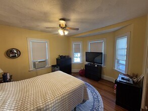 59 Victoria St, Unit 2 in Somerville, MA - Foto de edificio - Building Photo