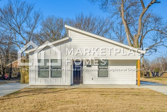 property at 803 Goodwyn St