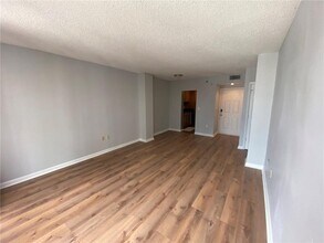 1280 W Peachtree St NW in Atlanta, GA - Building Photo - Building Photo