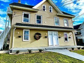 116 S Main St, Unit 118A in Glassboro, NJ - Building Photo