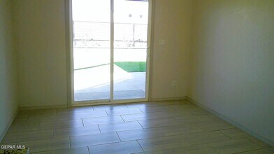 7441 Norte Mesa Ln in El Paso, TX - Building Photo - Building Photo