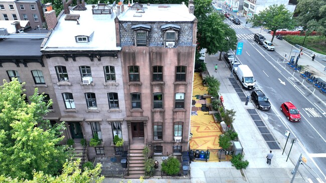 92 Fort Greene Place in Brooklyn, NY - Building Photo - Building Photo