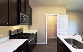 4511 Sand Dollar Dr in Bremerton, WA - Building Photo - Building Photo