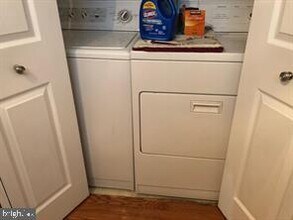 212 Nottingham Ct in Chester Heights, PA - Building Photo - Building Photo