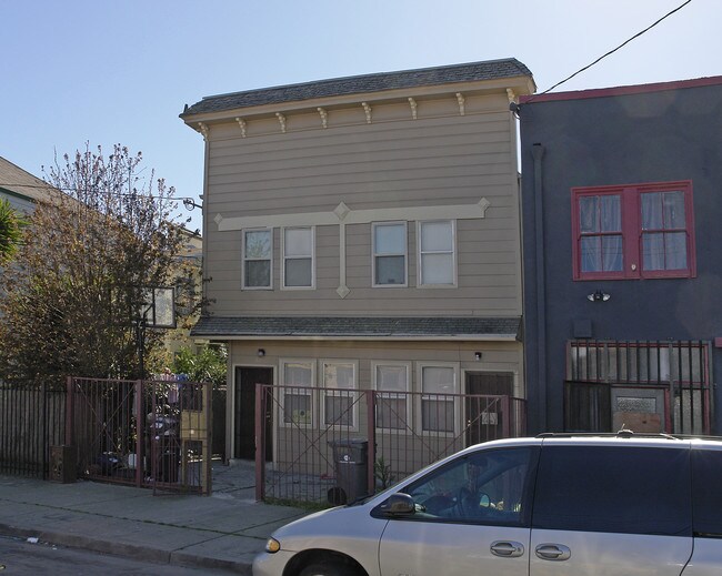 811-813 22nd St in Oakland, CA - Foto de edificio - Building Photo