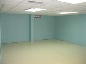 21536 Panama St in Warren, MI - Building Photo - Building Photo