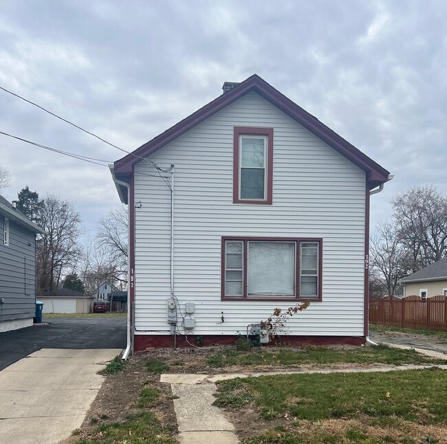 property at 192 N Smith St