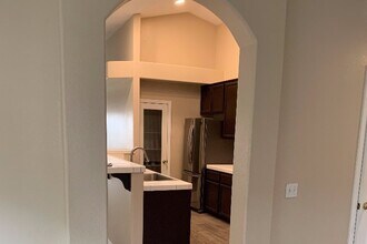 9219 Canyon View Ave in Hesperia, CA - Building Photo - Building Photo