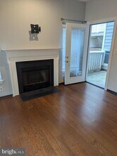 6011 Rosebud Ln in Centreville, VA - Building Photo - Building Photo