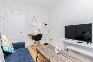 1010 Rue Saint-Philippe in Montréal, QC - Building Photo - Building Photo