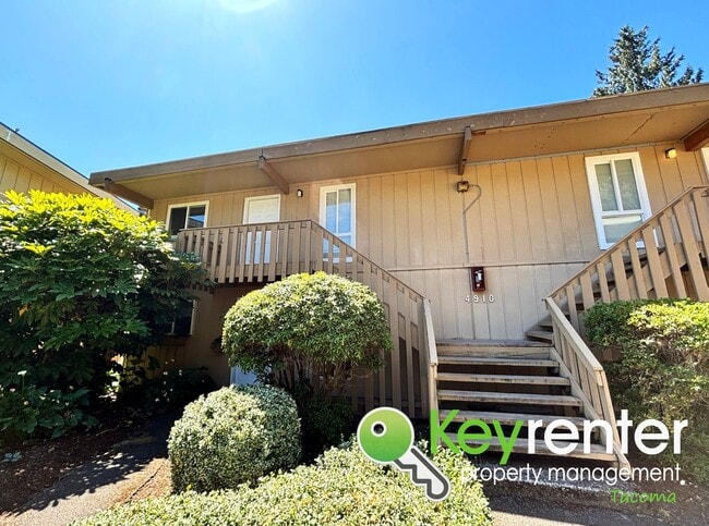 property at 4910 110th Ave Ct E