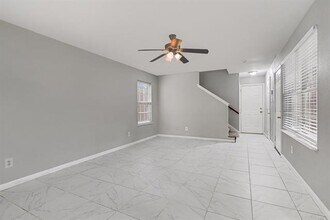 1417 Hamburg St in Dallas, TX - Building Photo - Building Photo