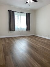 1161 W Duarte Rd, Unit 26 in Arcadia, CA - Foto de edificio - Building Photo