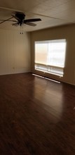 431 McCloskey Rd-Unit -10 in Hollister, CA - Foto de edificio - Building Photo