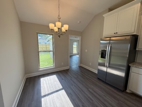 112 Madisonville Dr in Canton, MS - Building Photo - Building Photo