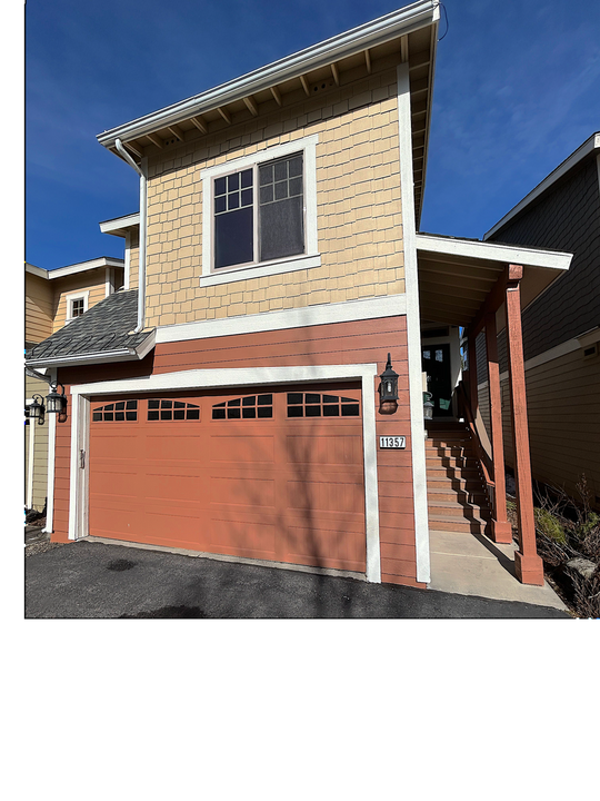 11357 Brockway Rd in Truckee, CA - Building Photo
