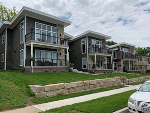 Kenwood 1 in Kansas City, MO - Foto de edificio - Building Photo