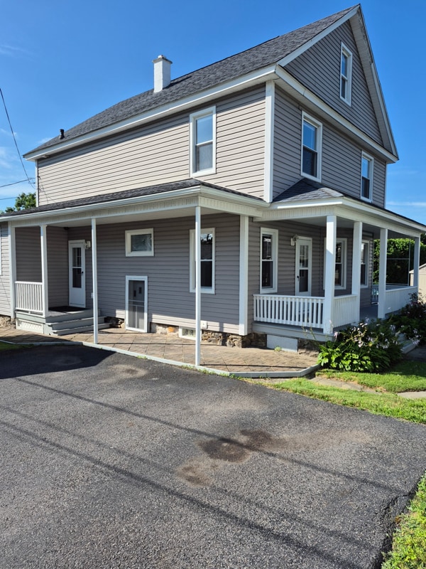 104 Novitsky Ct