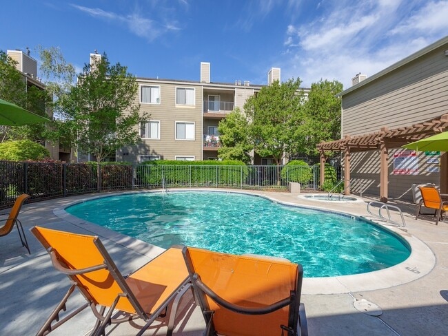 California Place Apartments