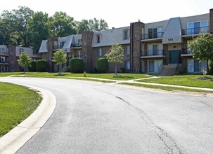 Salem Village in Newark, DE - Foto de edificio - Building Photo