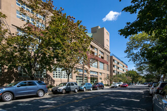 Pistilli River View East in Astoria, NY - Building Photo - Building Photo