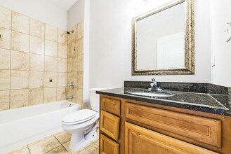 3601 w 53rd ST Chicago, IL 60632 in Chicago, IL - Foto de edificio - Building Photo