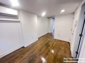 61 Joy St, Unit 3 in Boston, MA - Building Photo - Building Photo