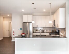 Woodcrest at Berkeley Heights - 55+ in Berkeley Heights, NJ - Building Photo