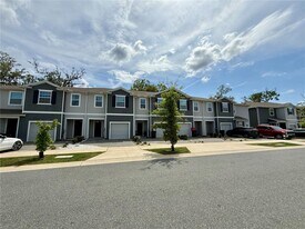 13781 NW 9th Rd in Newberry, FL - Building Photo