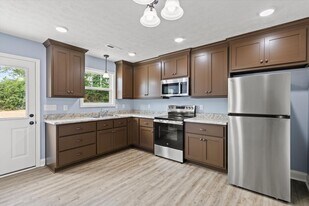 19849 Shady Acres Cir in Athens, AL - Building Photo