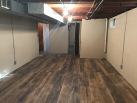 14704 Wheeler Rd in Maple Heights, OH - Building Photo