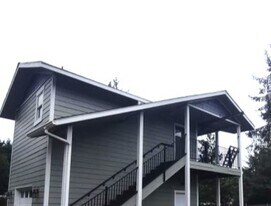 186 Ocean Blvd in Ocean Shores, WA - Building Photo