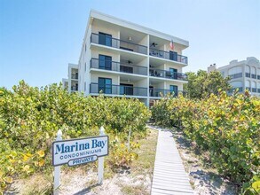 3200 Gulf Blvd in St Pete Beach, FL - Building Photo - Building Photo