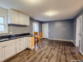 51 River St in Waterbury, CT - Building Photo - Building Photo