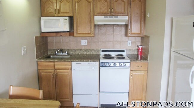 1110 Commonwealth Ave