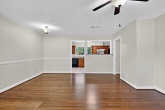 9610 Maribelle Way in Houston, TX - Building Photo - Building Photo
