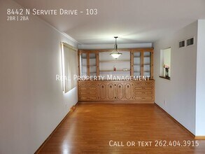 8442 N Servite Dr in Milwaukee, WI - Building Photo - Building Photo