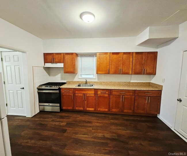 property at 22 Ford St