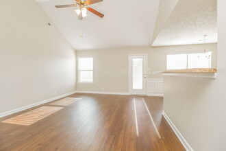 1005 Shallow Water Way in Murfreesboro, TN - Building Photo - Building Photo