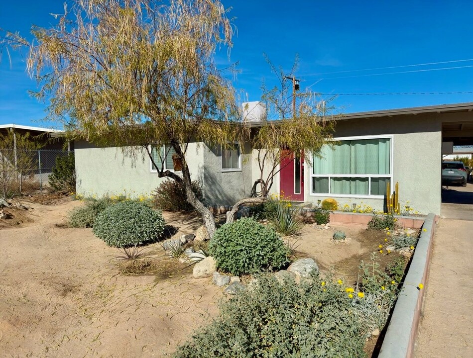 73922 Gorgonio Dr in Twentynine Palms, CA - Building Photo