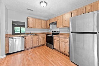 81 Westecunk Dr in Royal Palm Beach, FL - Building Photo - Building Photo