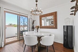 1621 Barry Ave, Unit 3 in Los Angeles, CA - Building Photo - Building Photo
