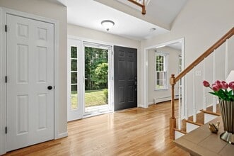 14 Nourse St in Westborough, MA - Building Photo - Building Photo