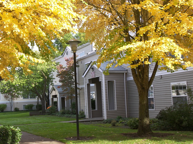 Atherton Woods Apartments