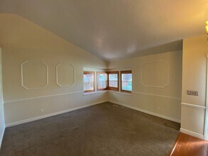 601 Cherry Plum Ct in Sandy, UT - Building Photo - Building Photo