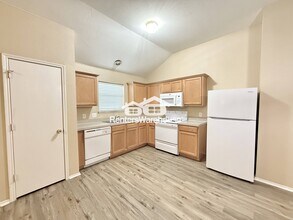 148 Spelt Ln in Dallas, TX - Building Photo - Building Photo