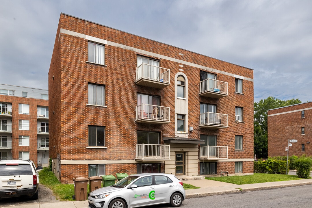 1615 Édouard-Laurin Boul in St. Laurent, QC - Building Photo